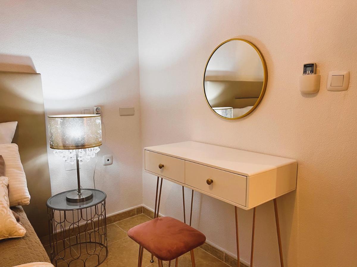 Holiday Suite Fragata Torrevieja Eksteriør billede