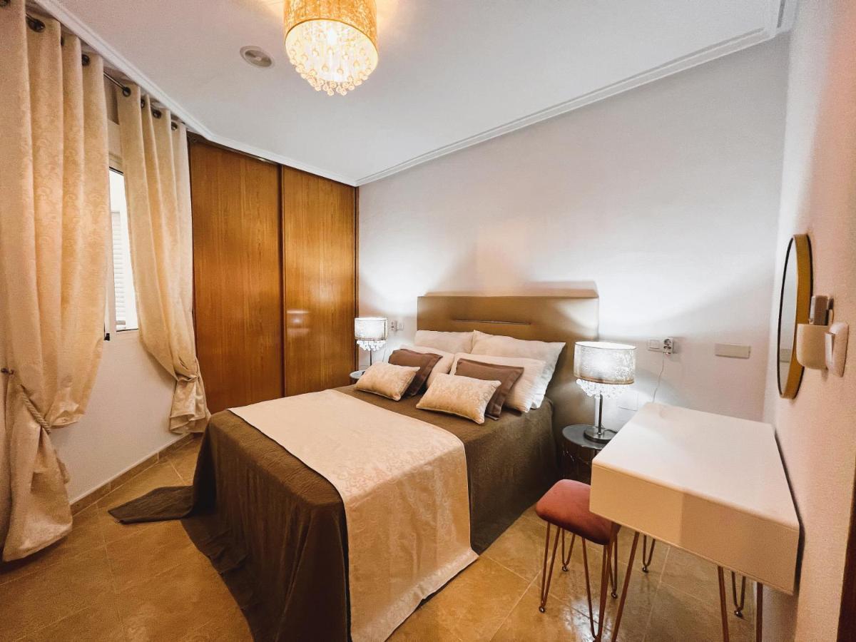 Holiday Suite Fragata Torrevieja Eksteriør billede