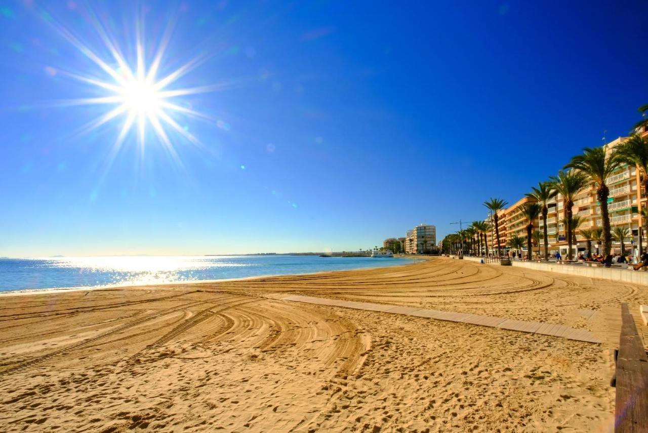 Holiday Suite Fragata Torrevieja Eksteriør billede